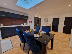 3 Bedroom Stylish Home Merthyr